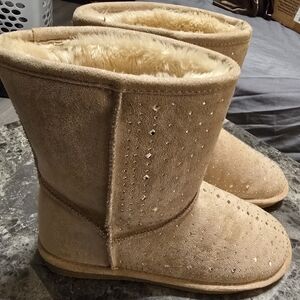 Eva & Zoe Tan/champagne Boots with Gems